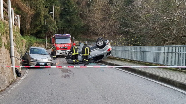 Incidente A Vall Alta Auto Si Ribalta MyValley It Notizie