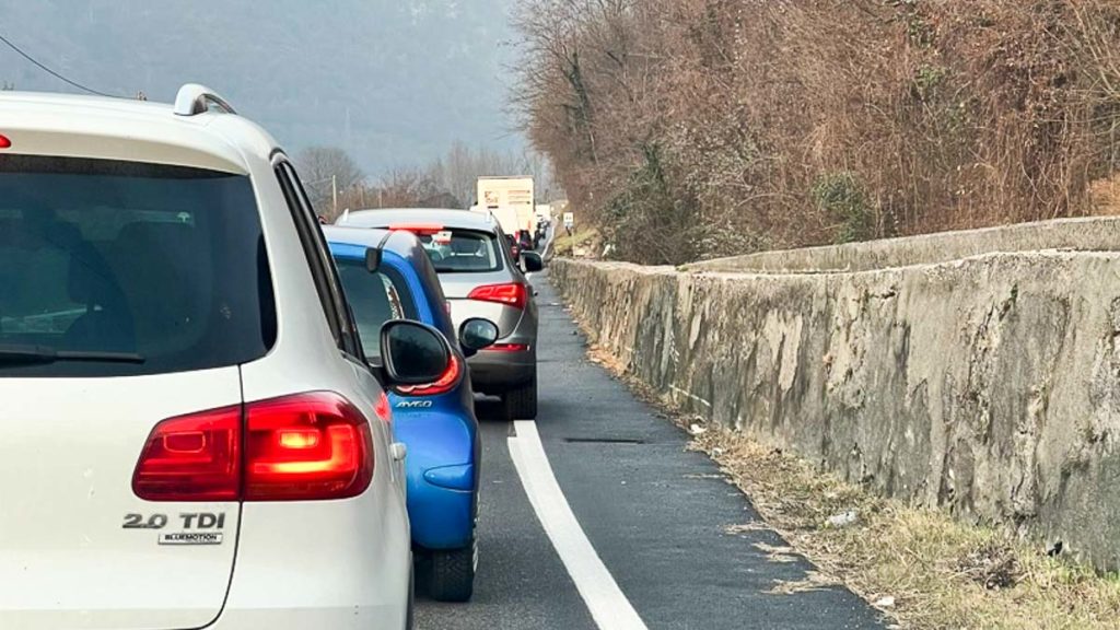 Incidente A Casnigo Ancora Code Sulla Statale Della Val Seriana