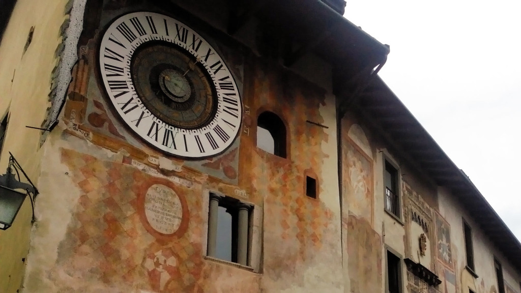 Clusone, piazza Orologio