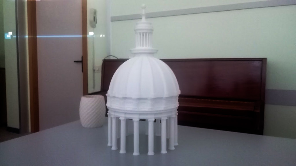 Ai ragazzi mostrata anche la riproduzione del Duomo di Ragusa, realizzata con stampante 3D da FabLab