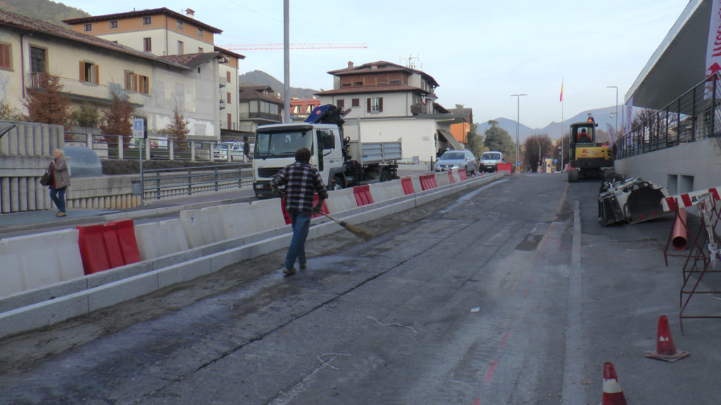 Clusone, si allunga il cordolo-2