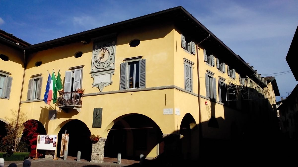 Palazzo comunale Gandino