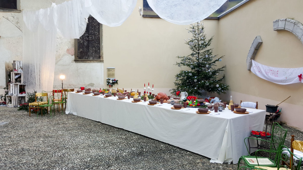 La tavola imbandita dei bianchi