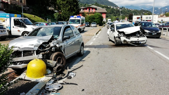 Incidente A Ponte Nossa Code Lungo La Provinciale Myvalley It Notizie