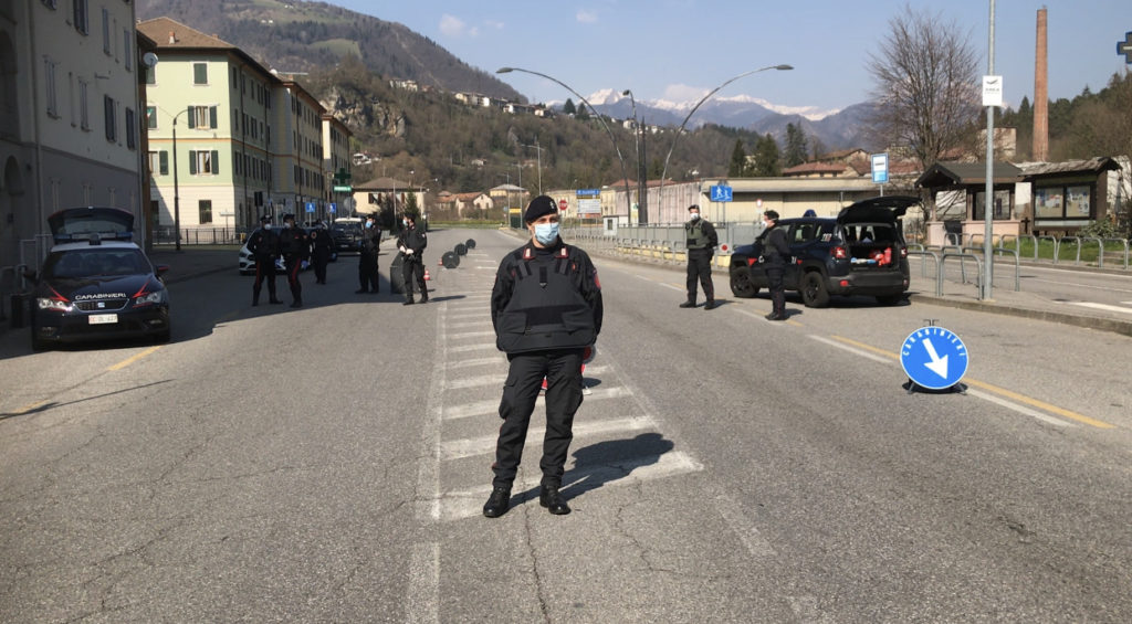 Carabinieri controlli in Val Seriana
